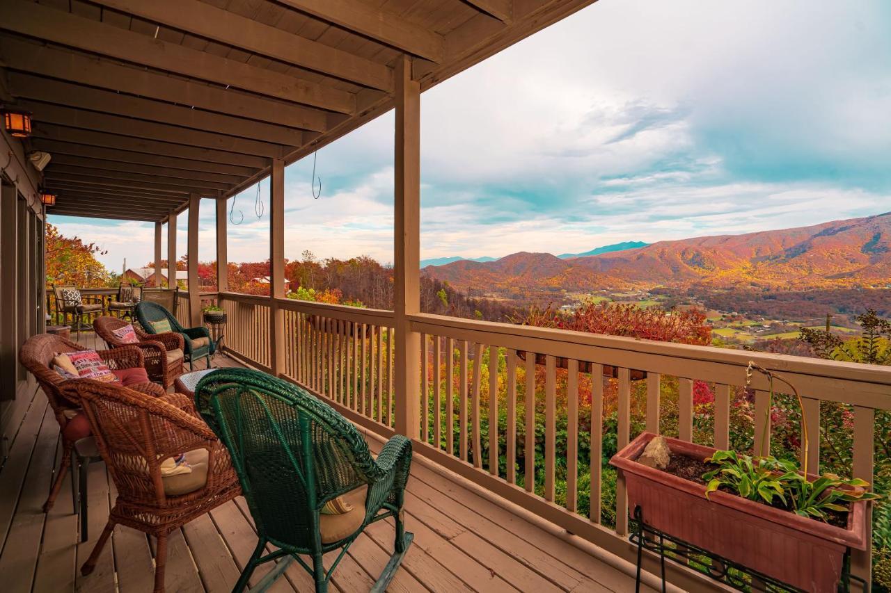 Tanasi Lodge - Reunions, Retreats, Weddings, Family Getaways سيفيرفيل المظهر الخارجي الصورة